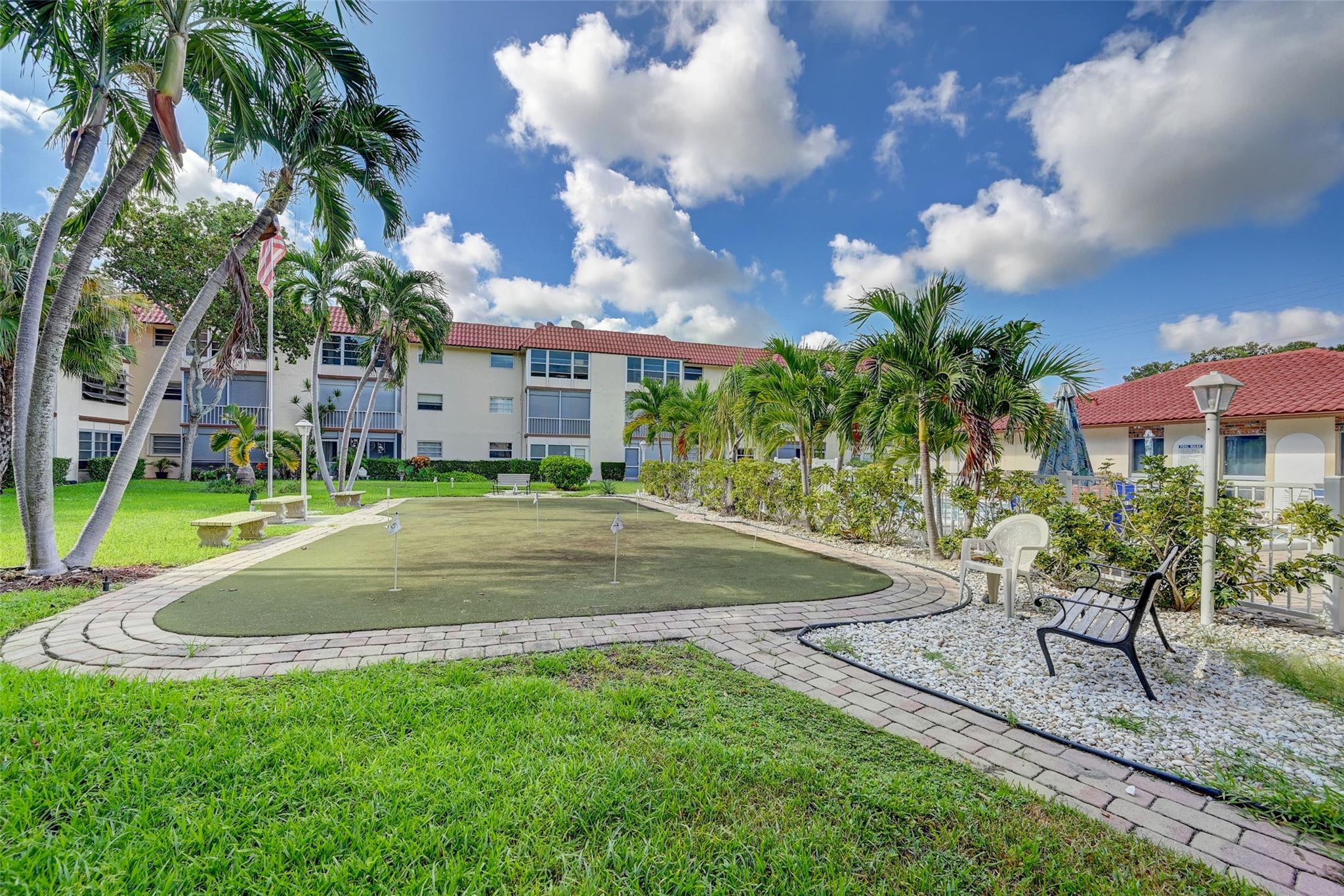 North Garden Condo - Residential