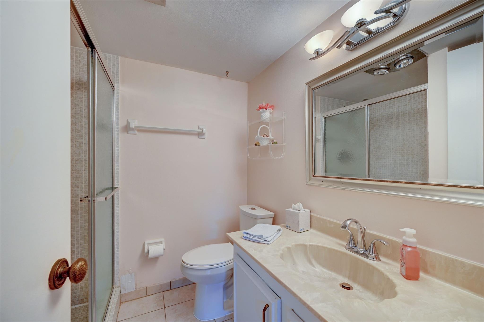 North Garden Condo - Residential