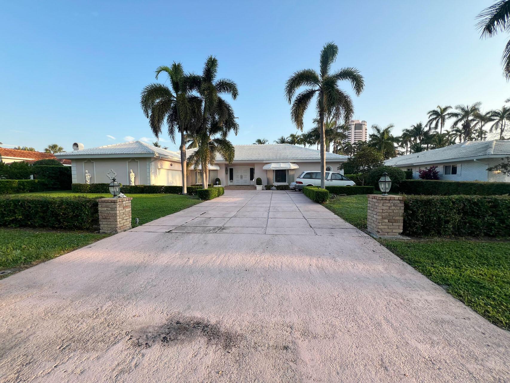 ROYAL PALM YACHT & COUNTR - Residential