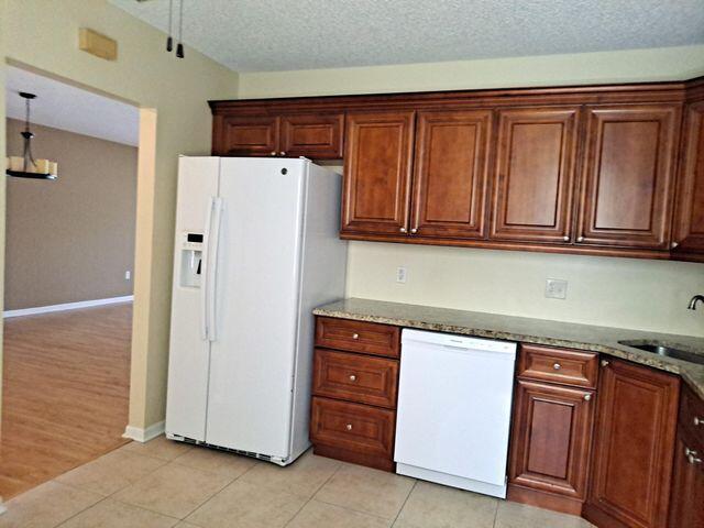5099 Splendido Court P, Boynton Beach, FL, 33437/$210,000 3 5099 Splendido Court P