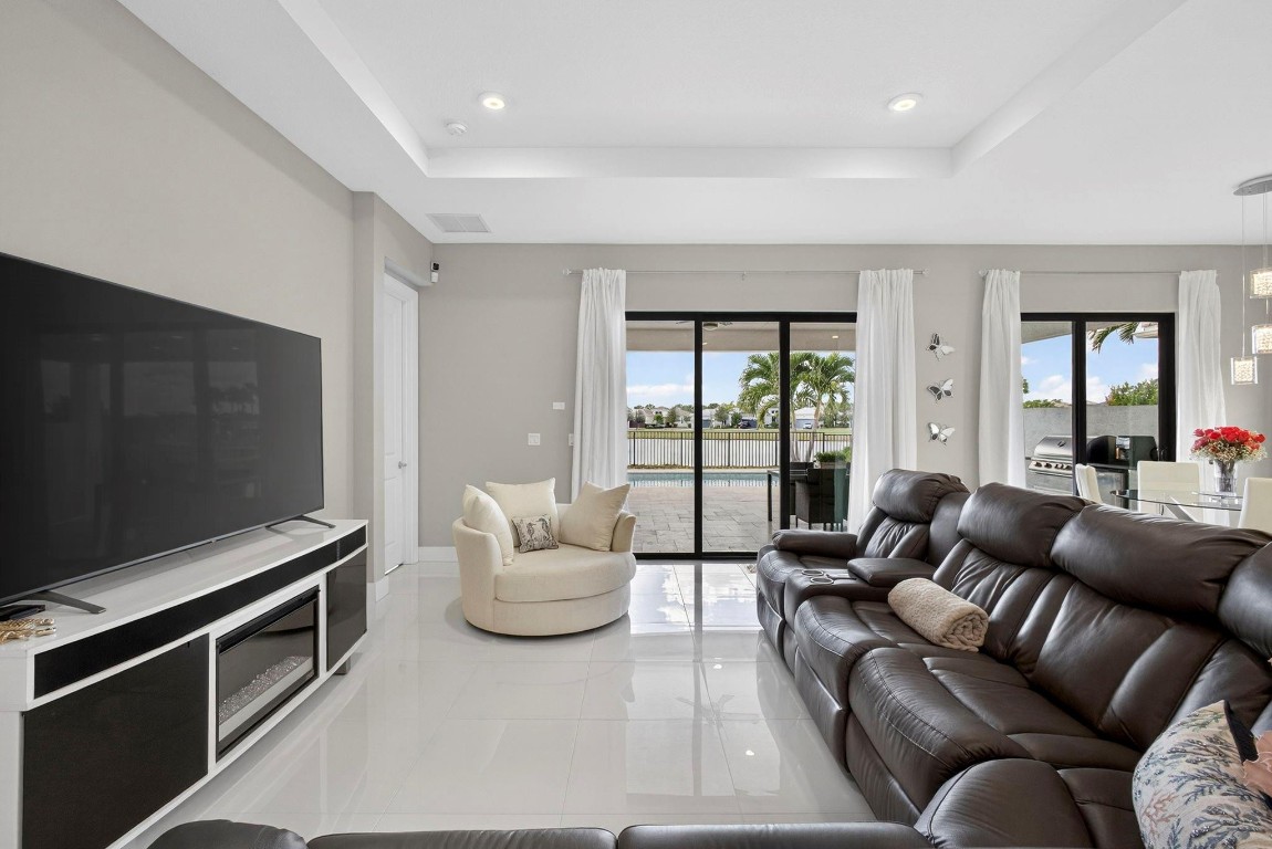 Cresswind Palm Beach Sub - Residential