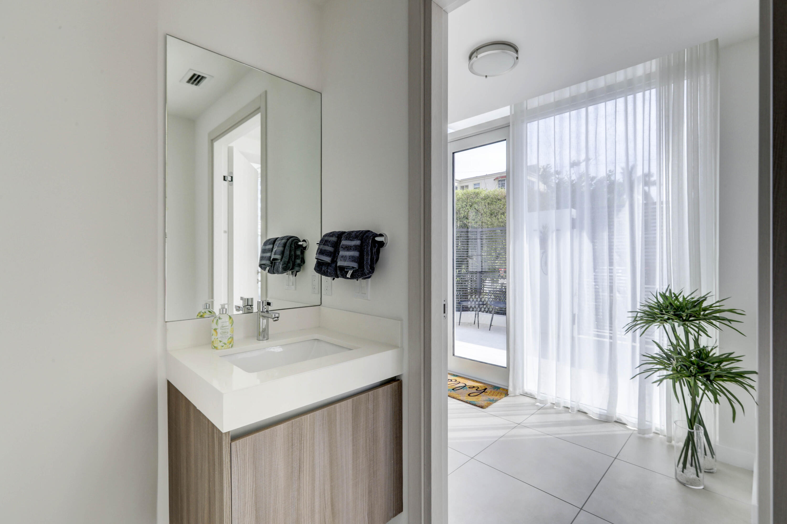 TIFFANY HOUSE CONDO - Residential