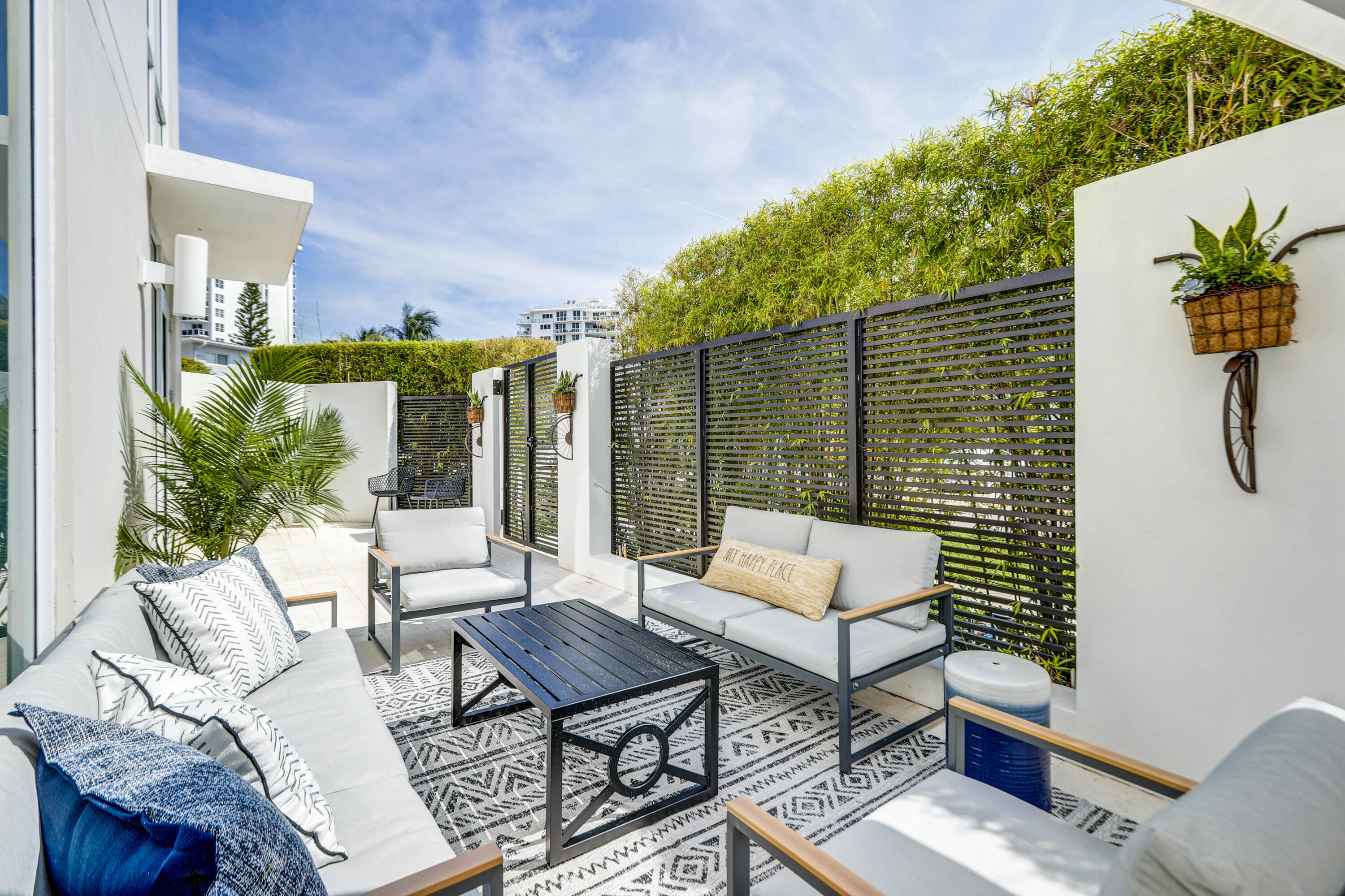 TIFFANY HOUSE CONDO - Residential