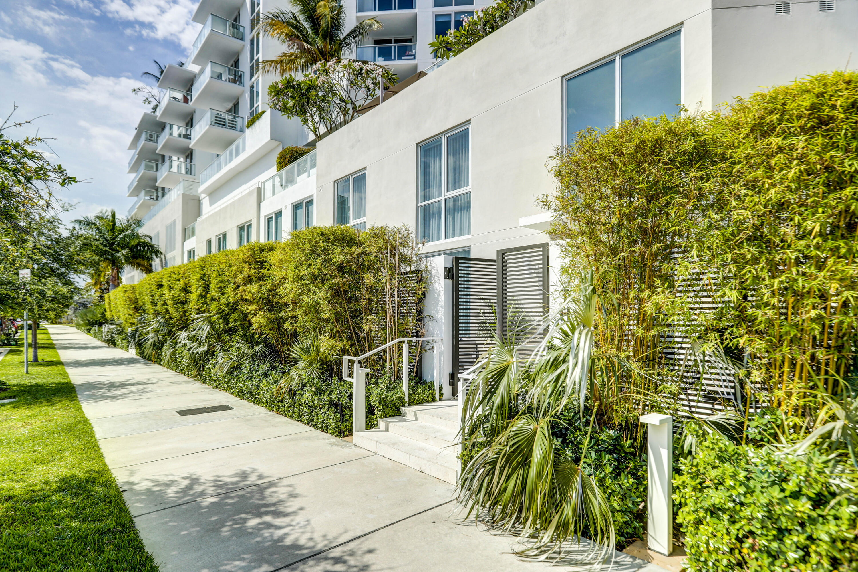 TIFFANY HOUSE CONDO - Residential