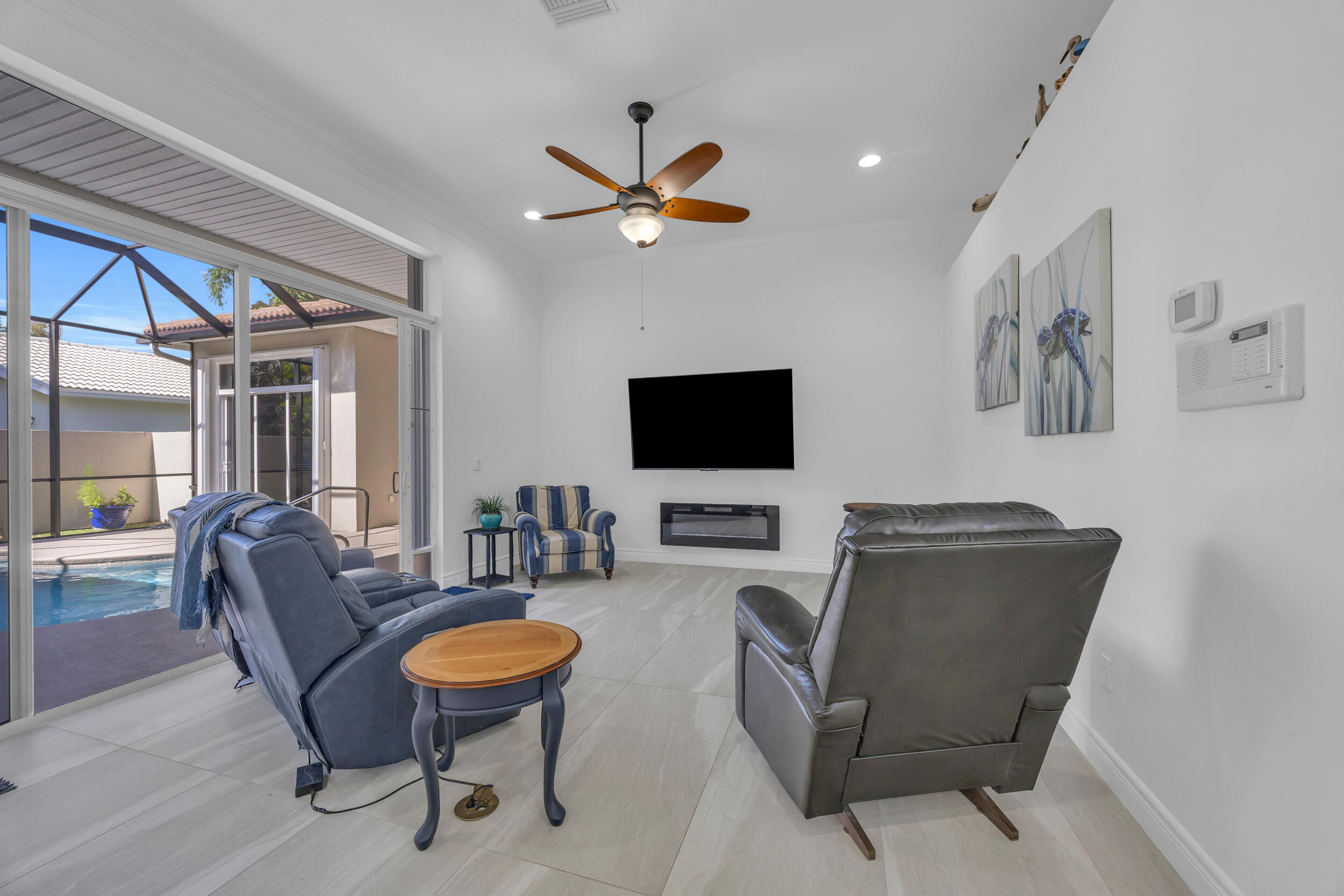 ''''''ISLAND CLUB RIVERSIDE, PHASES V & VI'''''' - Residential