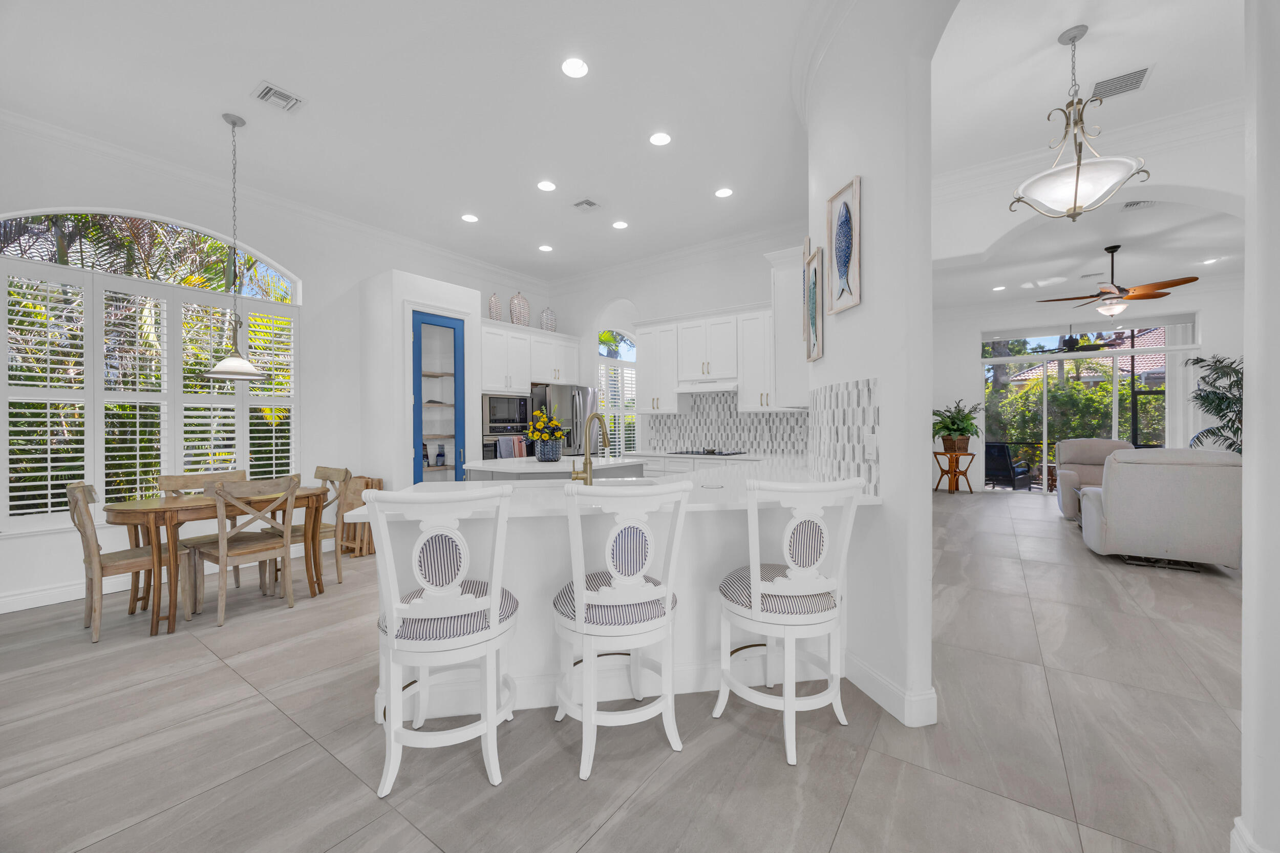 ''''''ISLAND CLUB RIVERSIDE, PHASES V & VI'''''' - Residential