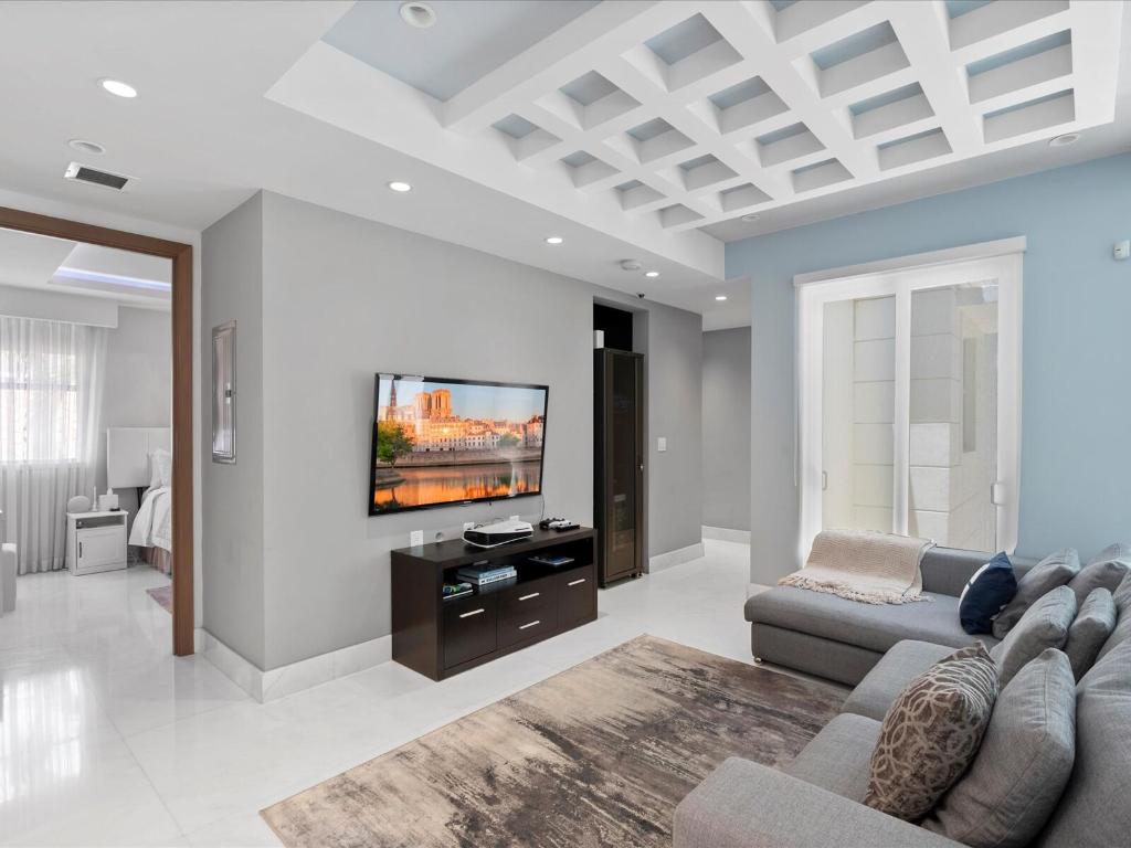 RAPANOS SUBDIVISION - Residential