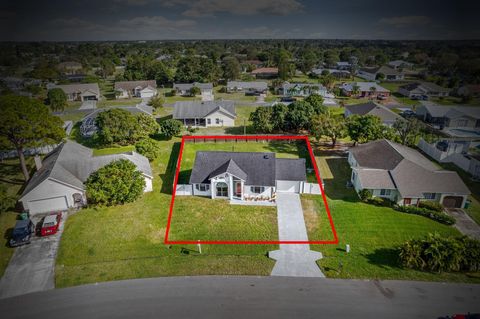 A home in Port St Lucie