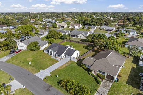 A home in Port St Lucie