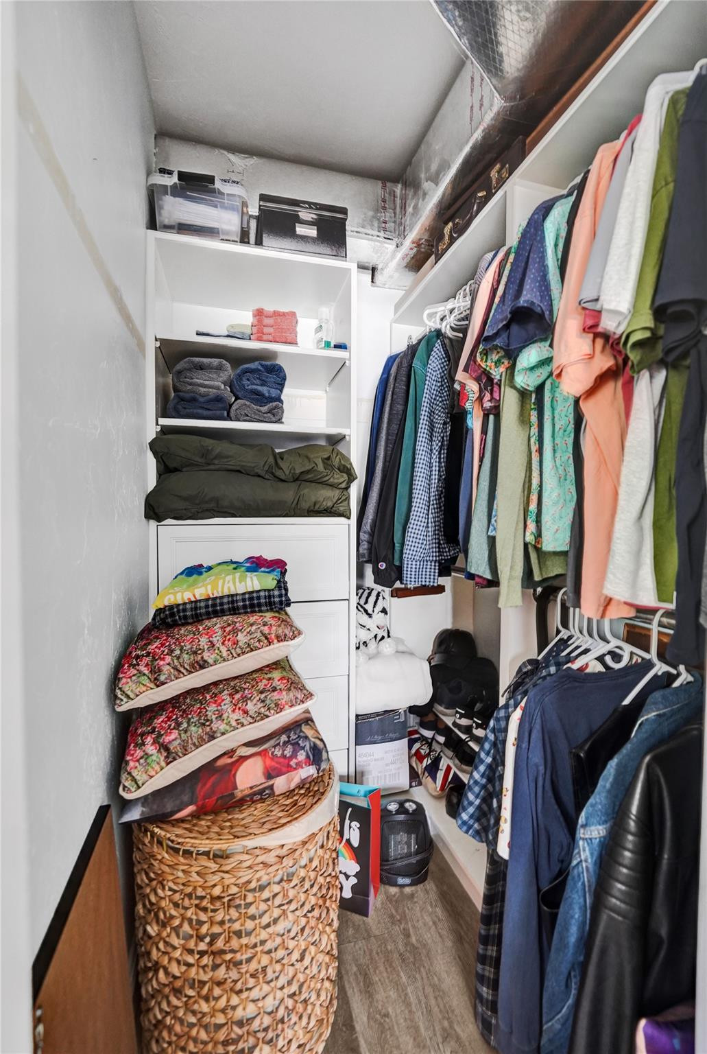 Cliff Lake Villas - Residential