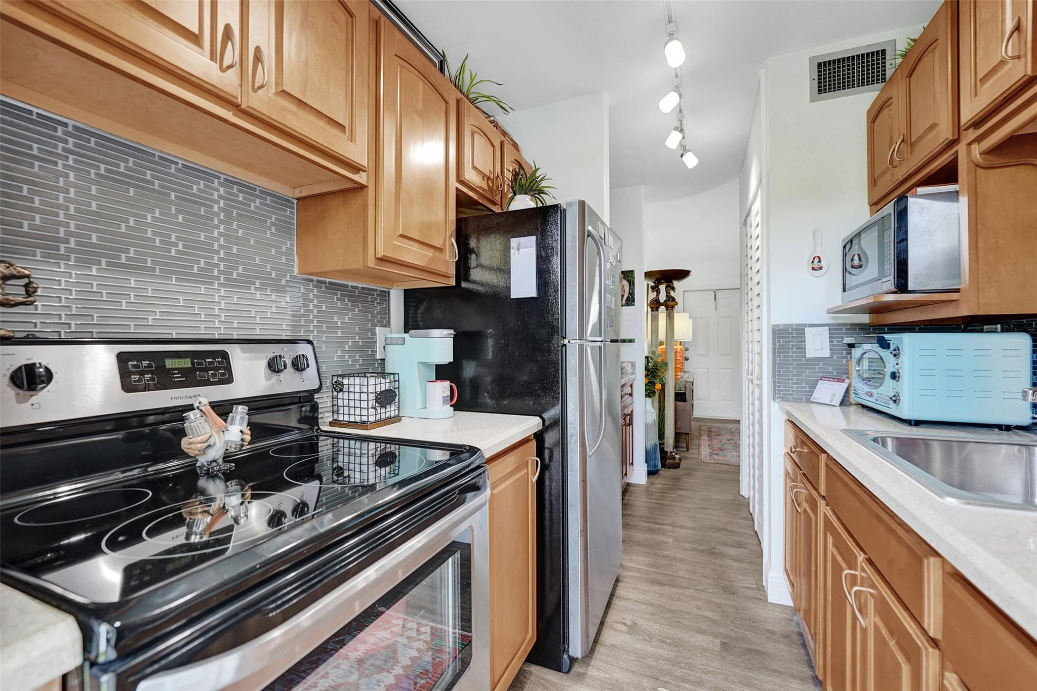 Cliff Lake Villas - Residential