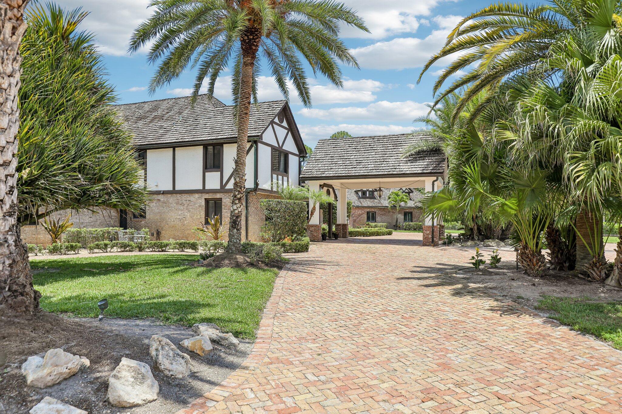 14900 Stirrup Lane