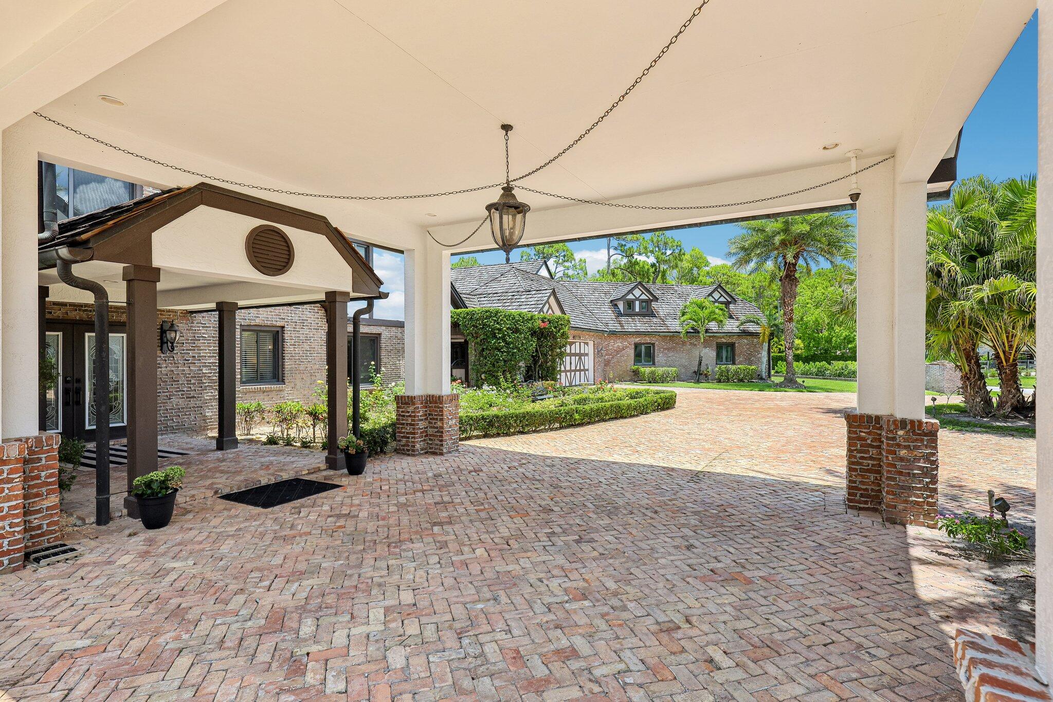 14900 Stirrup Lane