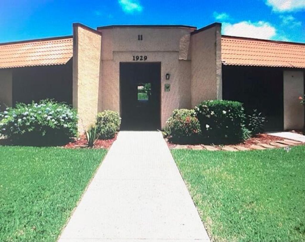 Photo of 1929 NE Collins Circle Cir #1150, Jensen Beach, FL 34957 (MLS # R10823666)