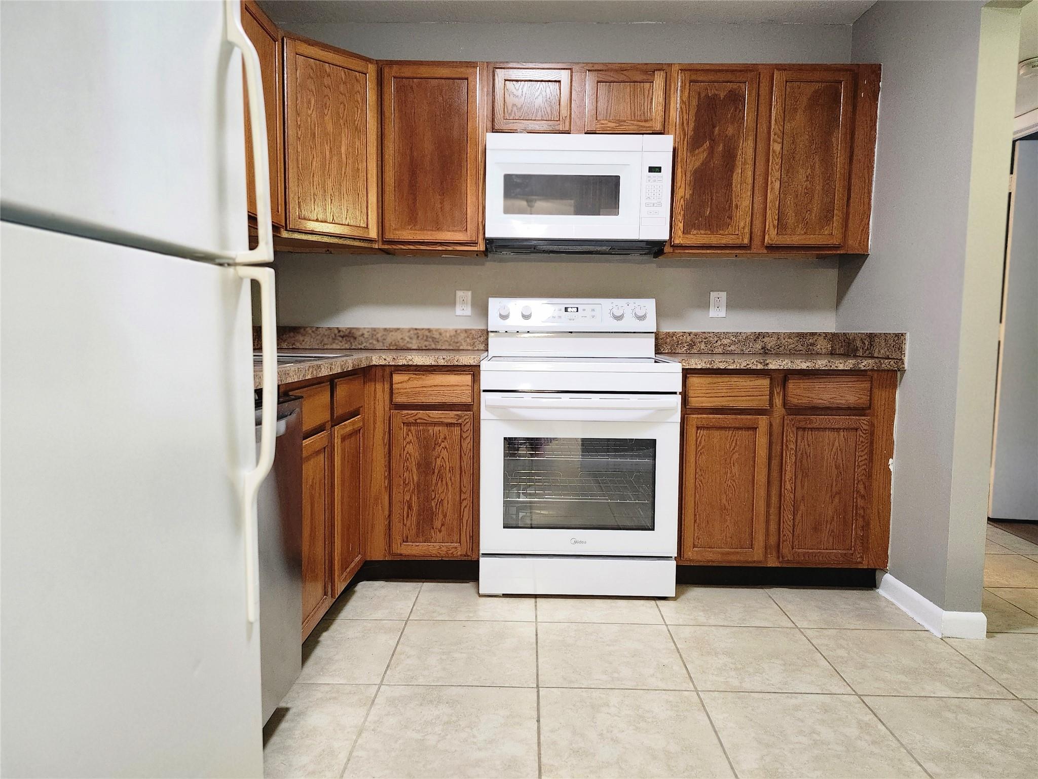 BROOKFIELD GARDENS 2 - Residential Lease