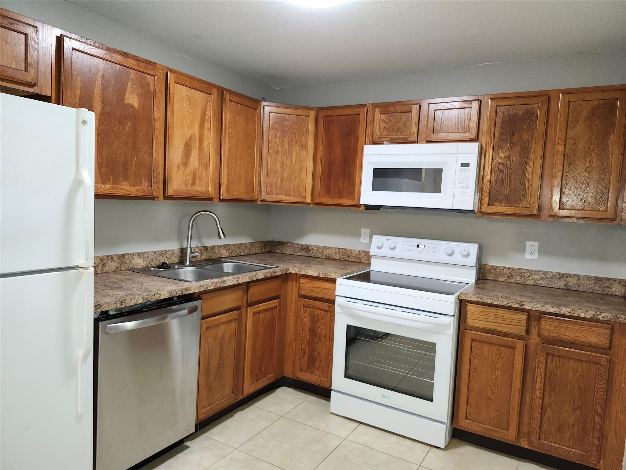 BROOKFIELD GARDENS 2 - Residential Lease