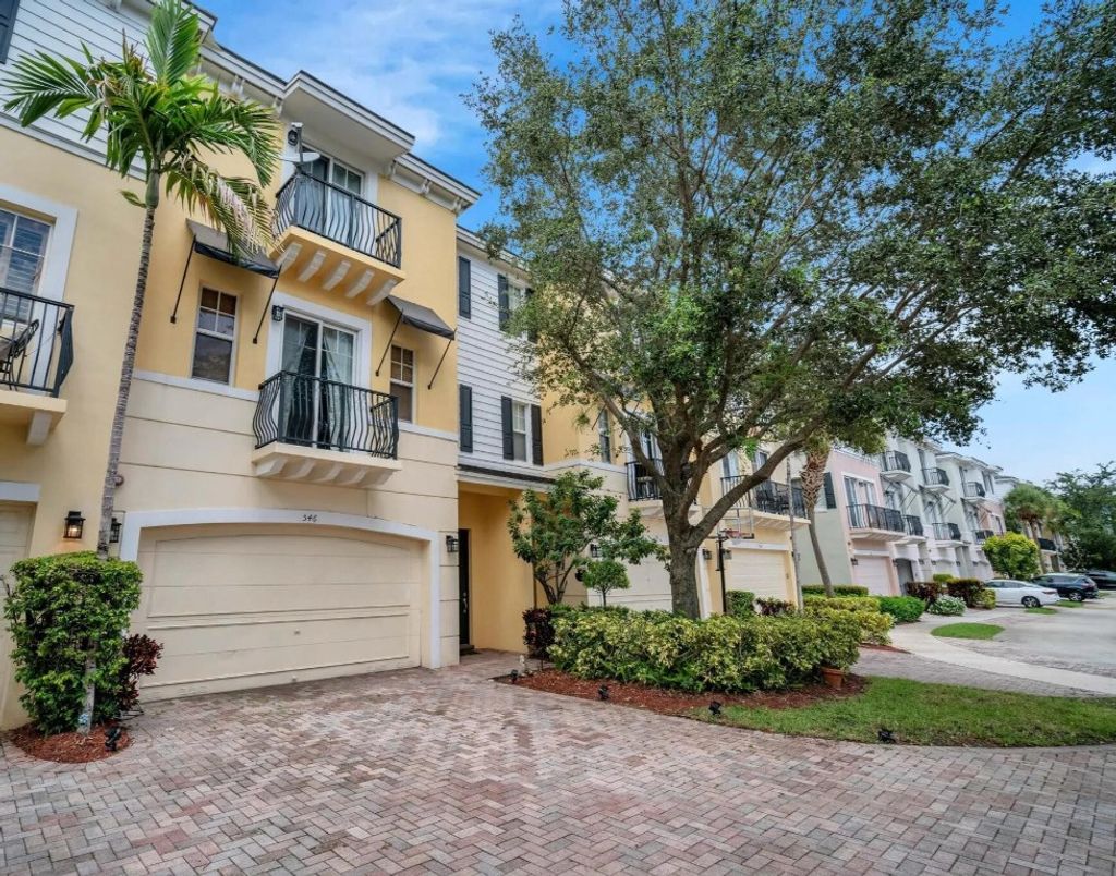 Photo of 546 NW 39th Circle, Boca Raton, FL 33431 (MLS # F10470713)