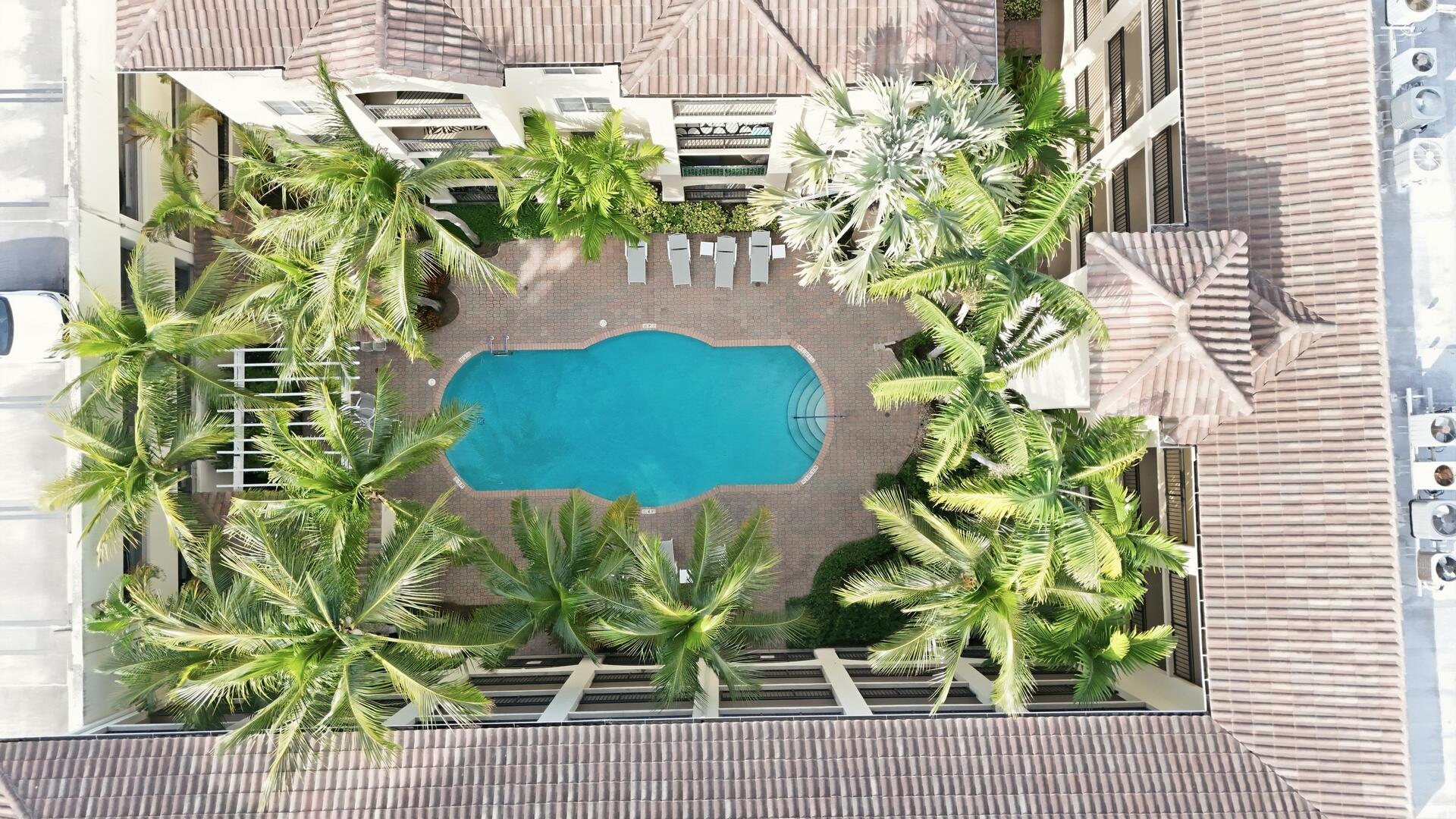 SAN RAPHAEL CONDO - Residential