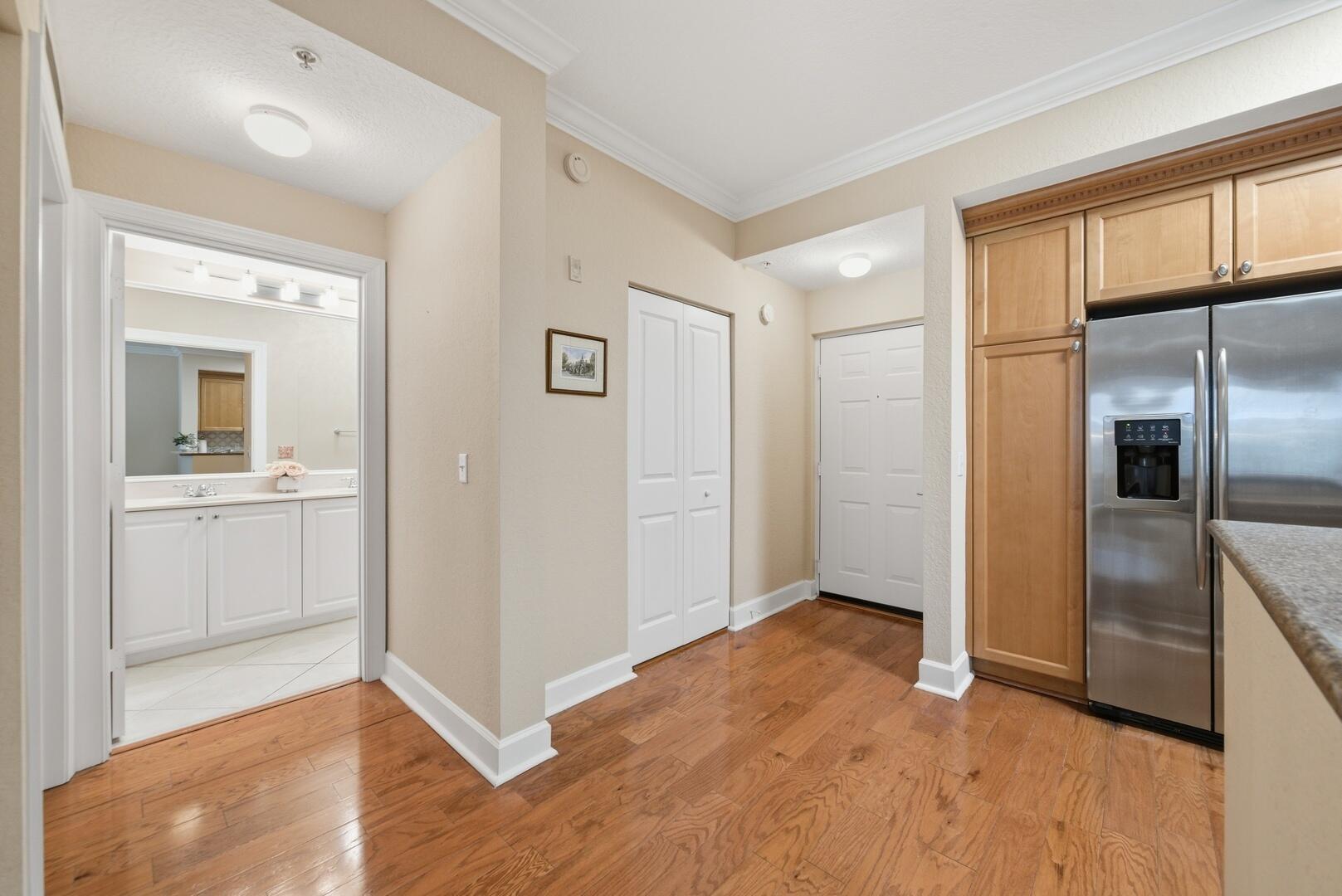 SAN RAPHAEL CONDO - Residential