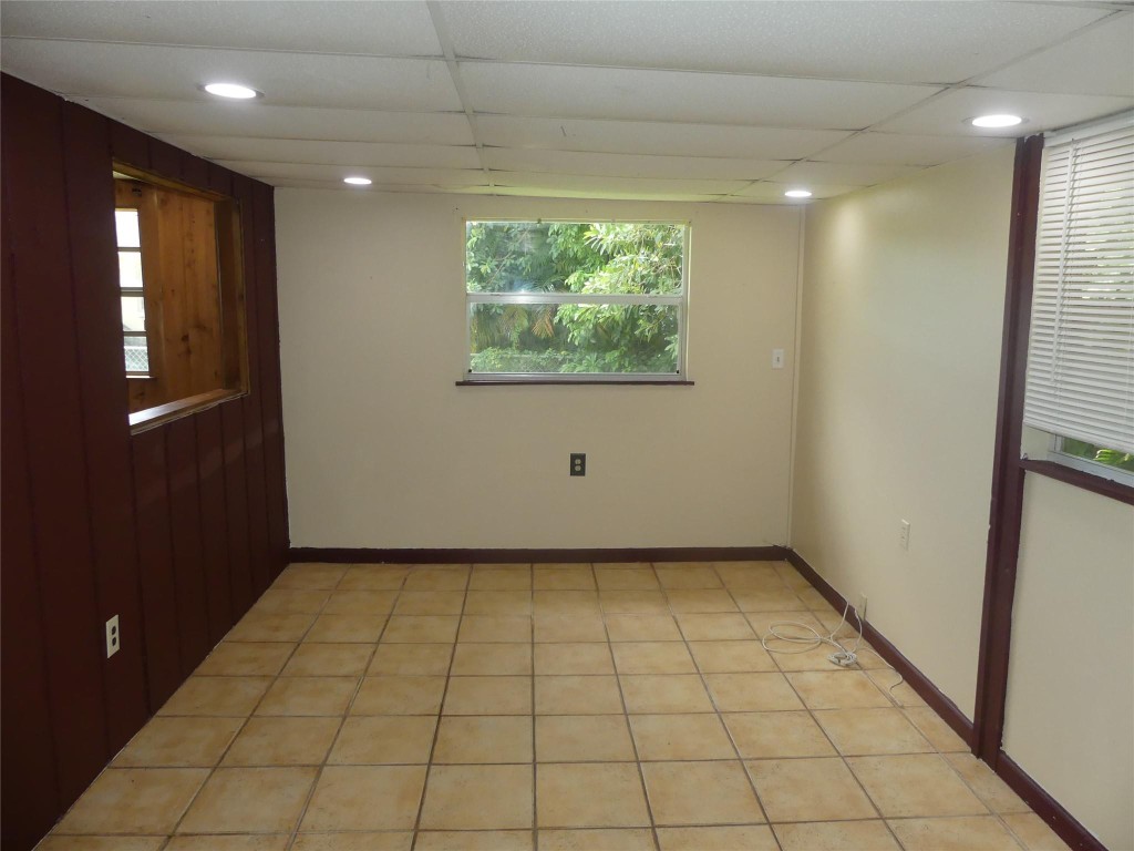 Davie 3-71 D - Residential Income