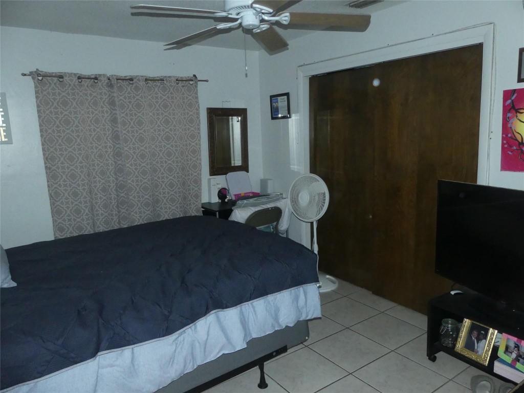 Davie 3-71 D - Residential Income