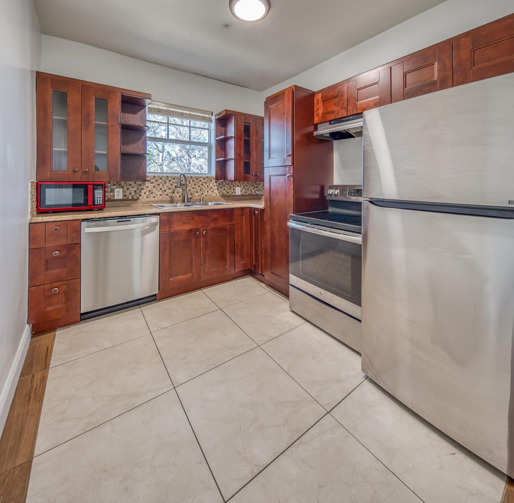 Photo of 205 N Federal Highway # C, Lake Worth Beach, FL 33460 (MLS # R11078952)