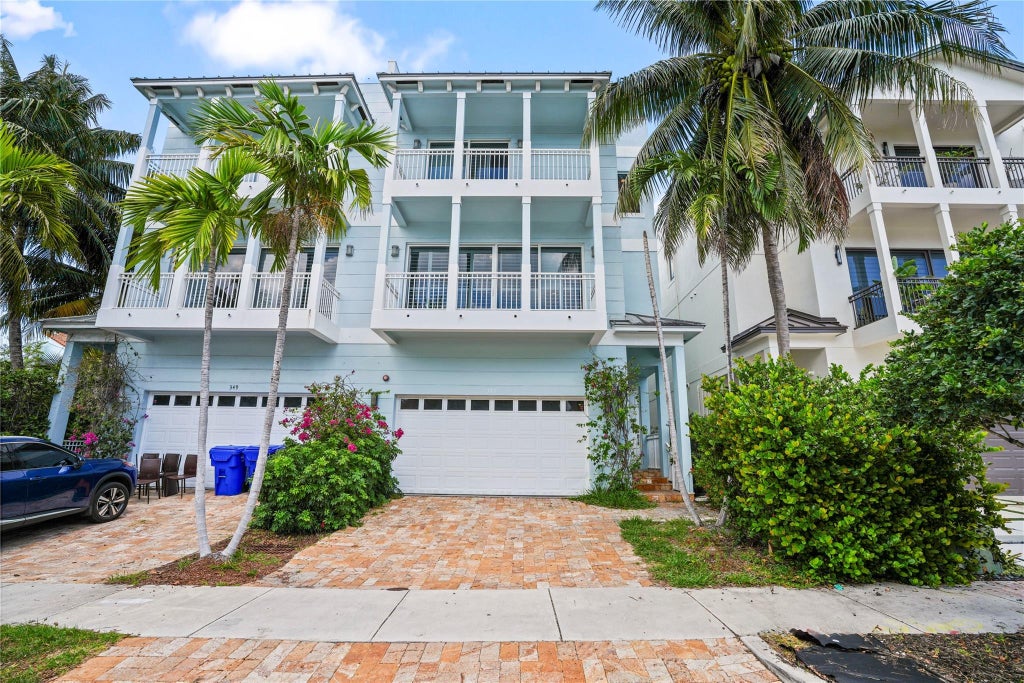 Photo of 347 Oak Street #B1, Hollywood, FL 33019 (MLS # B26071345)