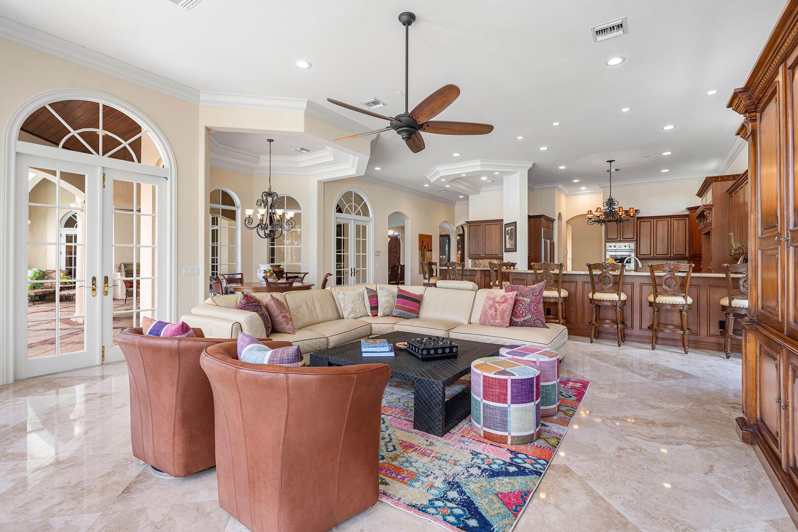 ROYAL PALM YACHT & COUNTR - Residential