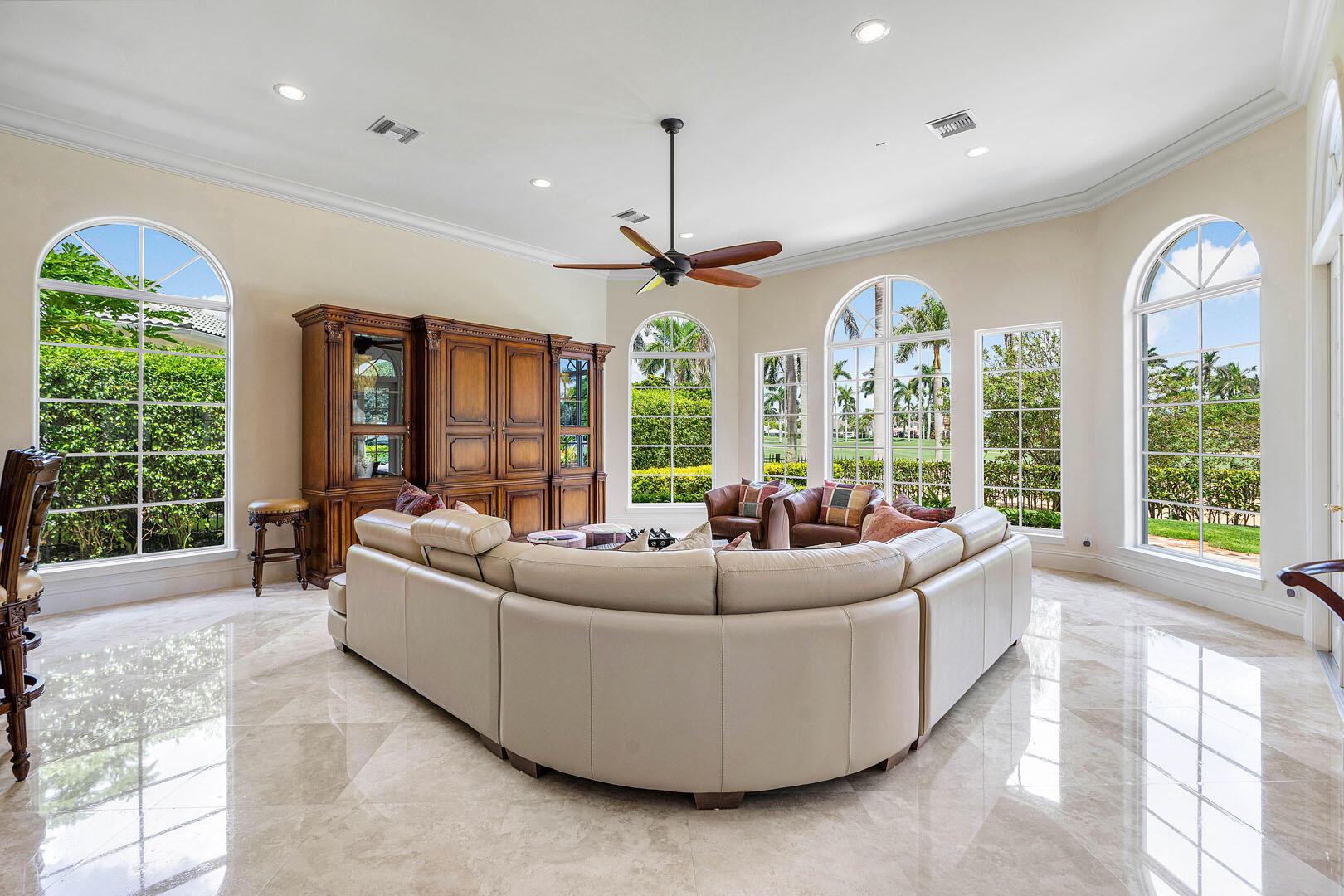 ROYAL PALM YACHT & COUNTR - Residential