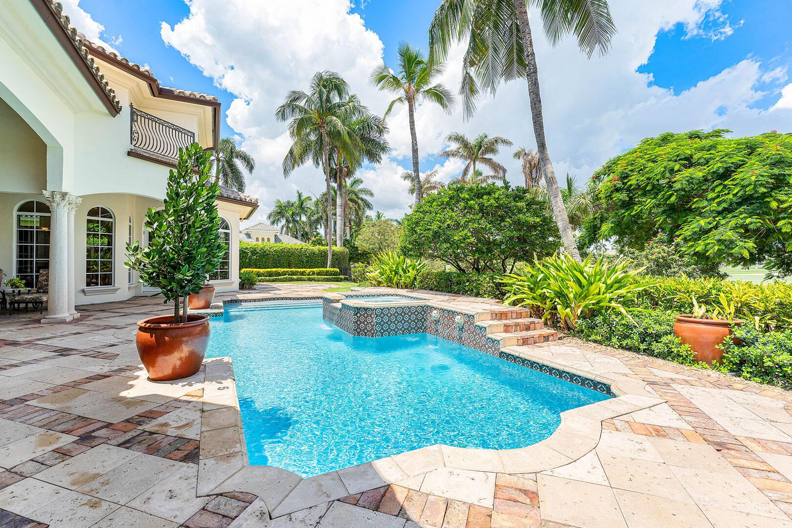 ROYAL PALM YACHT & COUNTR - Residential