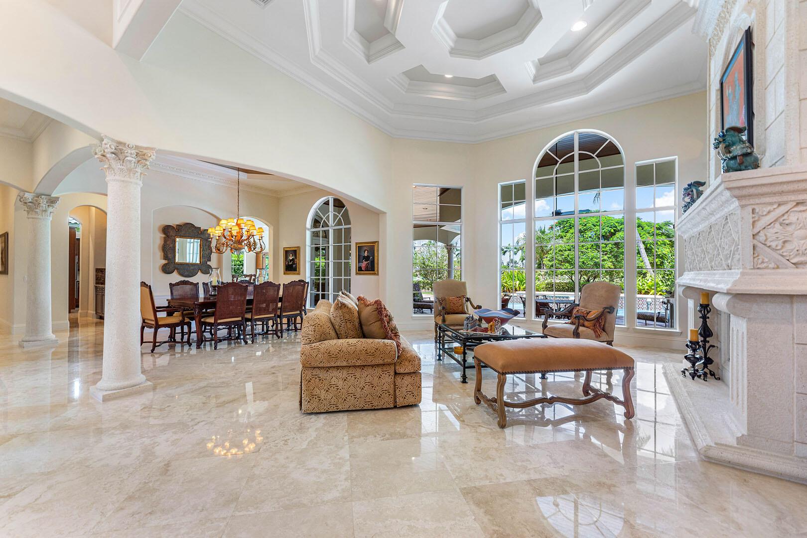 ROYAL PALM YACHT & COUNTR - Residential