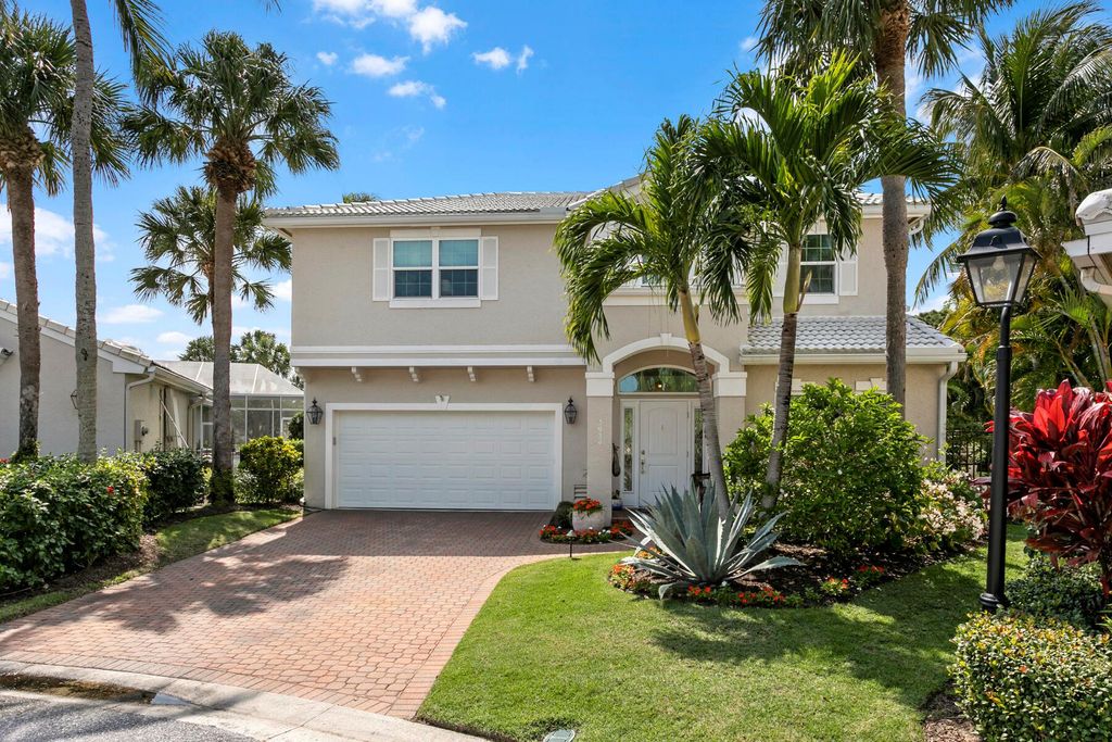 Photo of 3934 N Longview Drive, Jupiter, FL 33477 (MLS # R10967231)