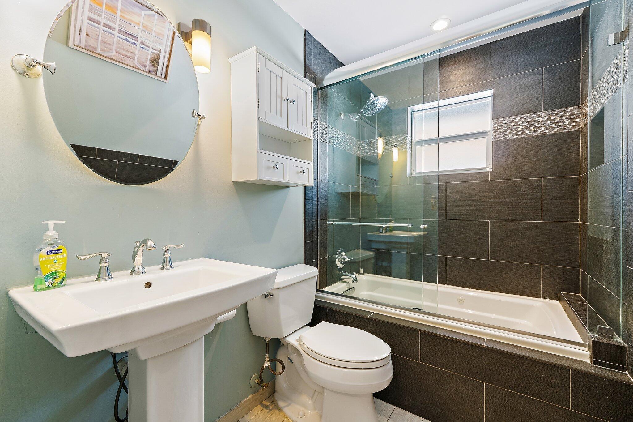 CHAPEL COURT SEC 3 - Residential