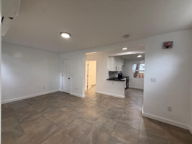 CLOWS - Residential Lease
