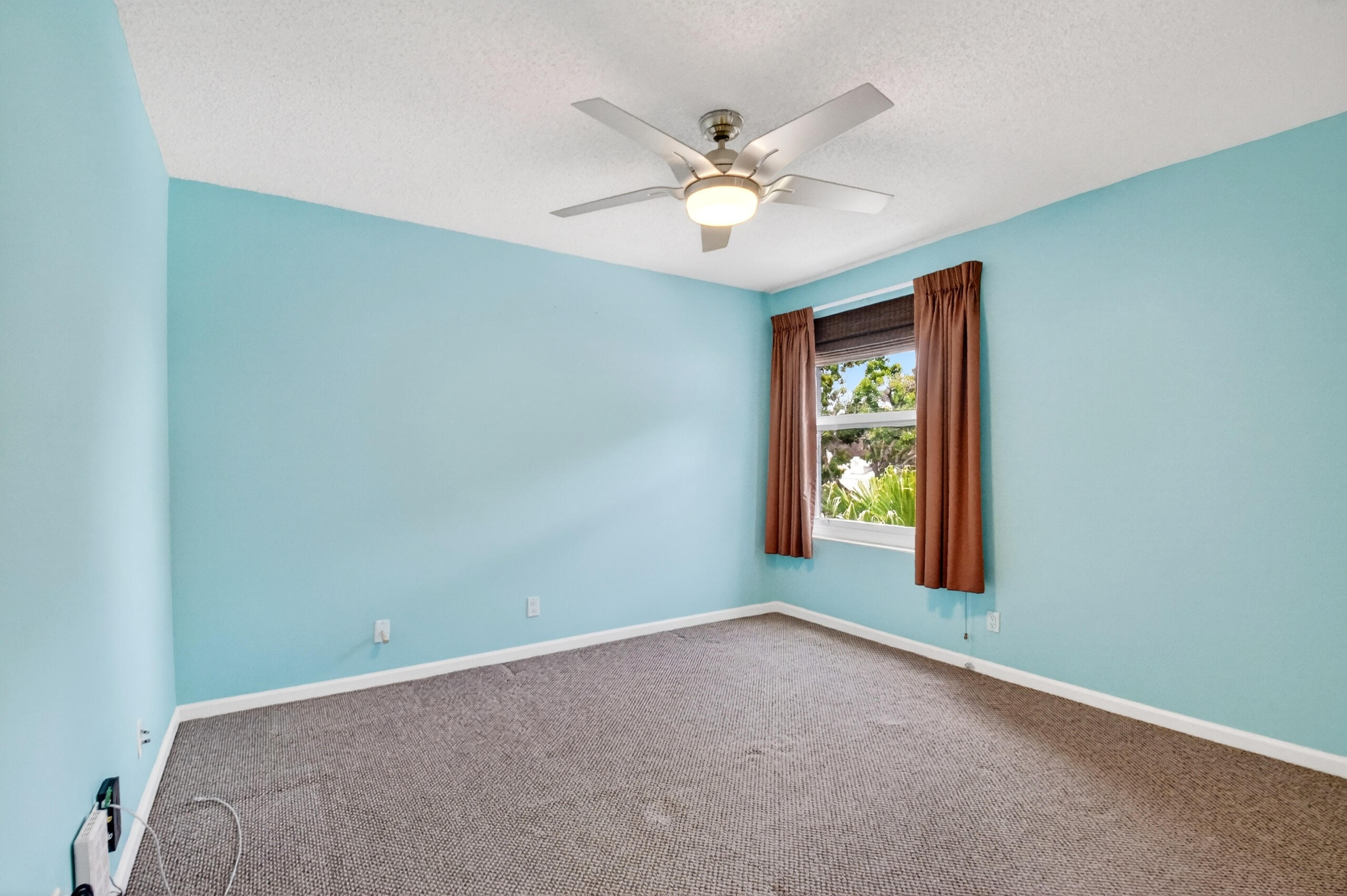 PINE RIDGE AT DELRAY BEACH - Residential