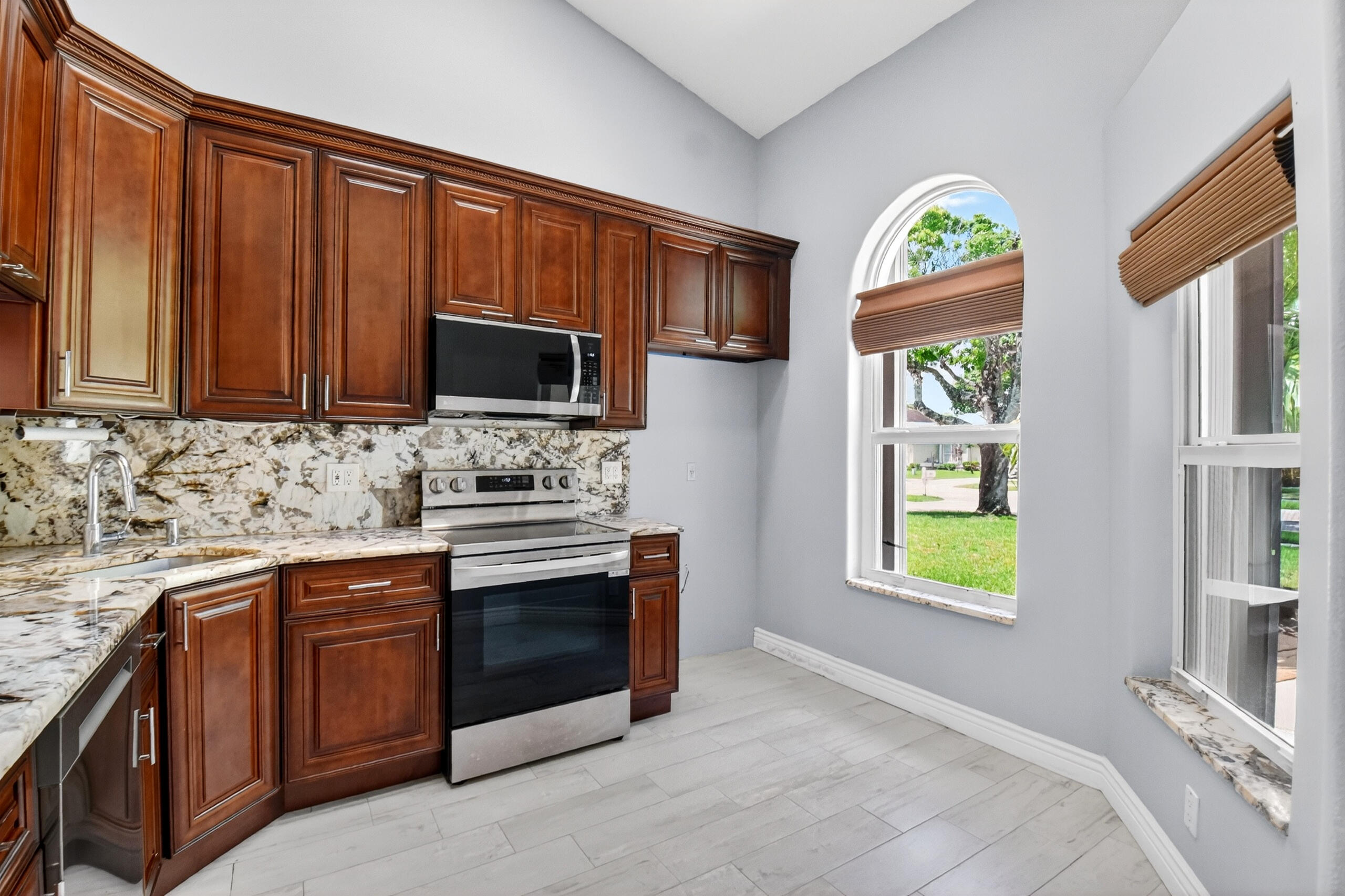 PINE RIDGE AT DELRAY BEACH - Residential