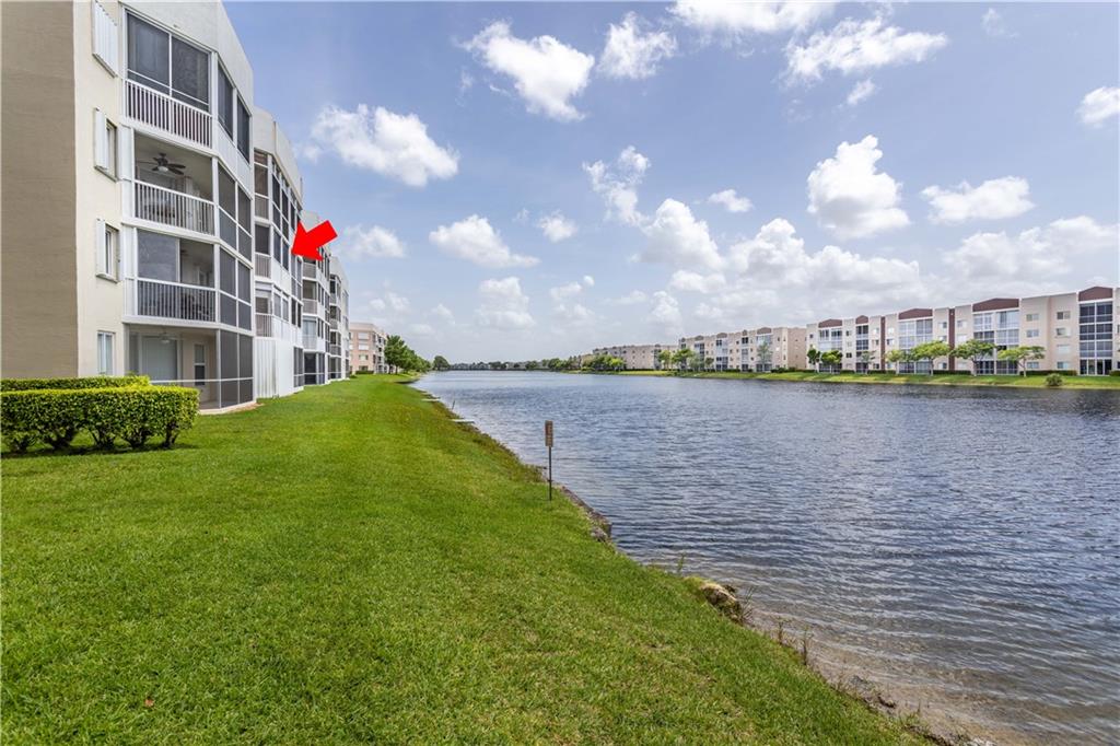 KINGS POINTE - Residential