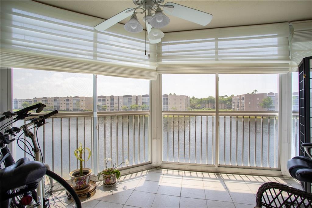 KINGS POINTE - Residential