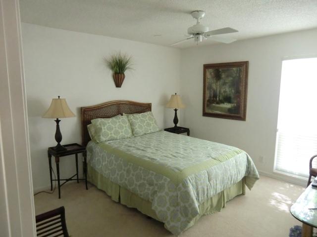 VILLA D ESTE - Residential Lease