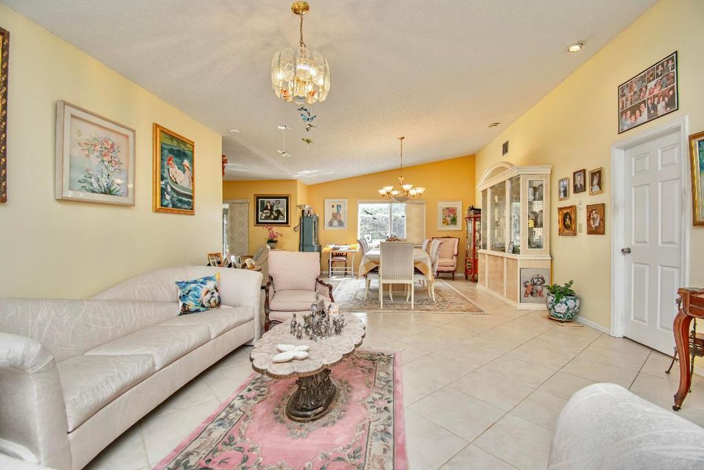 Photo of 7480 San Clemente Place, Boca Raton, FL 33433 (MLS # R11151450)