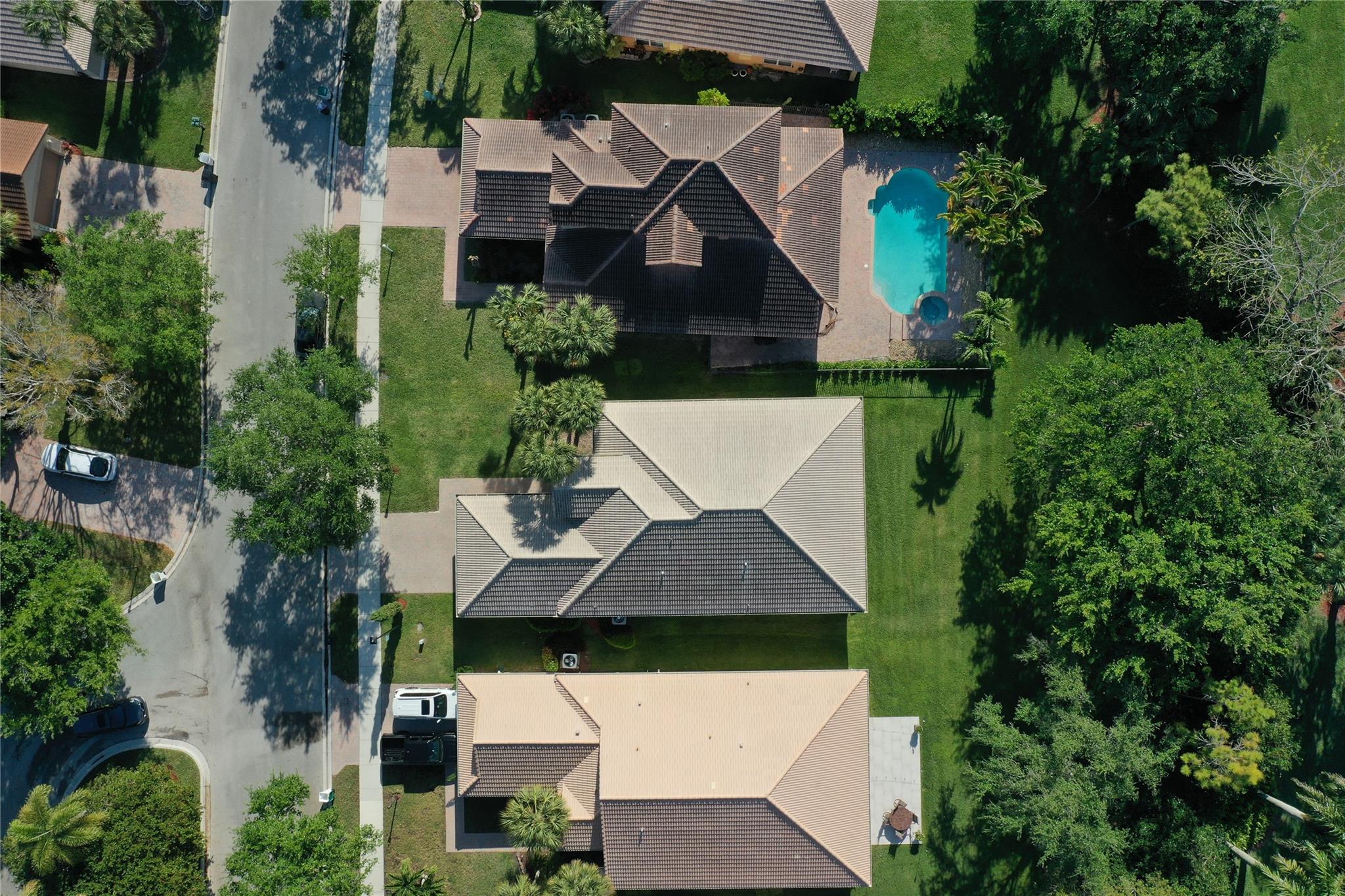 PARKLAND ISLES - Residential
