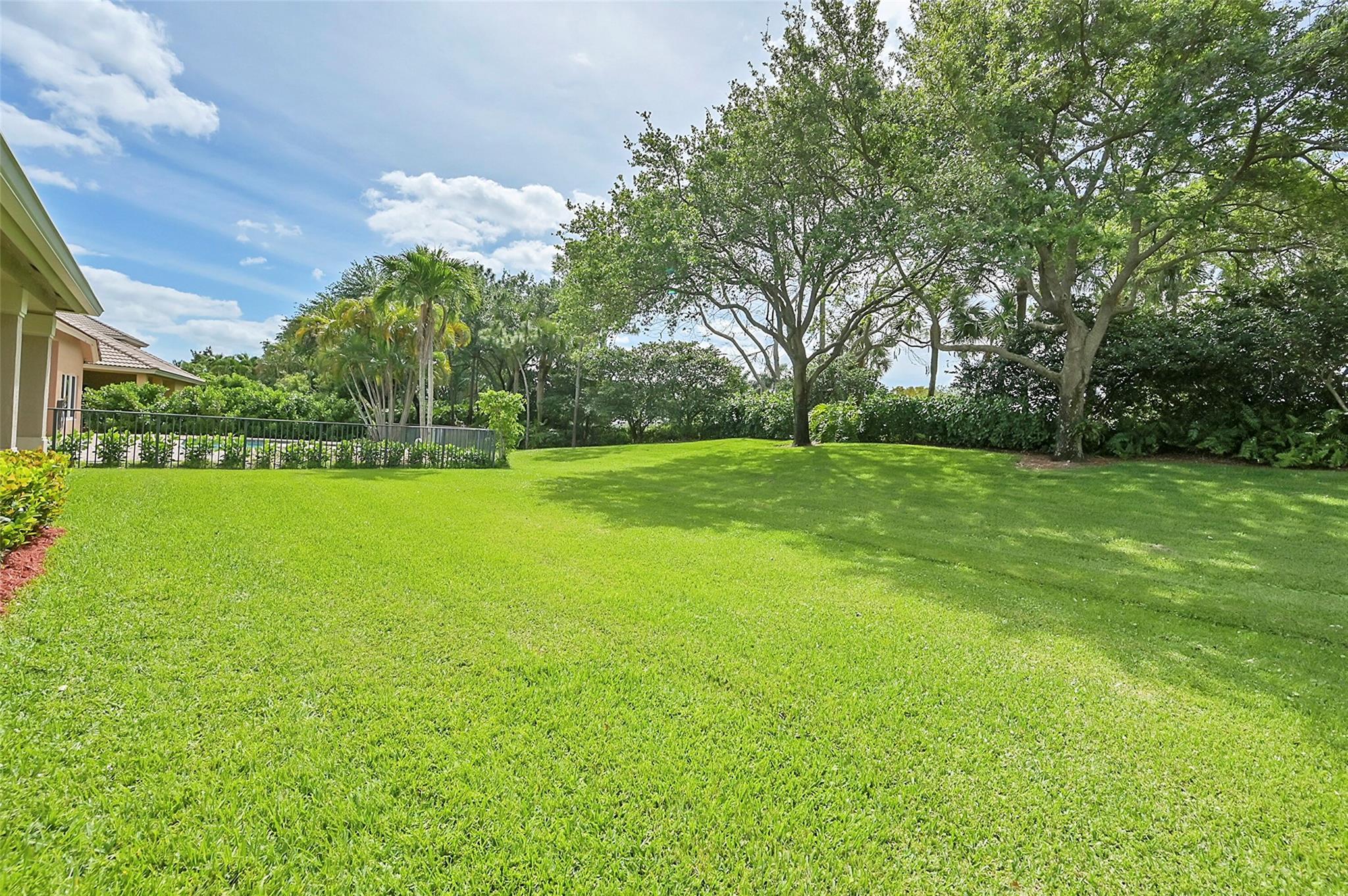 PARKLAND ISLES - Residential
