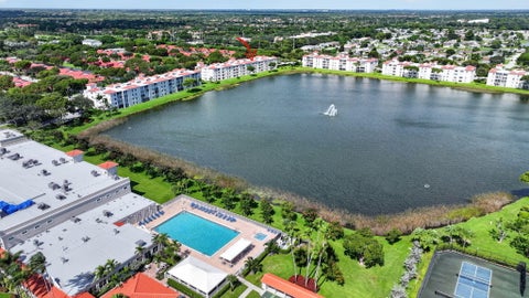 Tiny photo for 14096 HUNTINGTON POINTE Drive #305, Delray Beach, FL 33484 (MLS # B26090457)