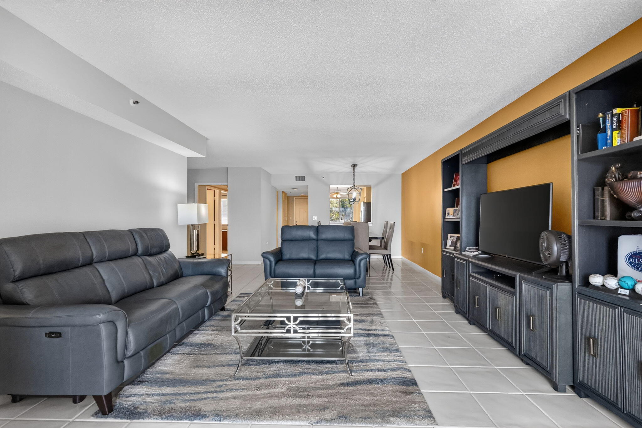 14096 HUNTINGTON POINTE Drive 305