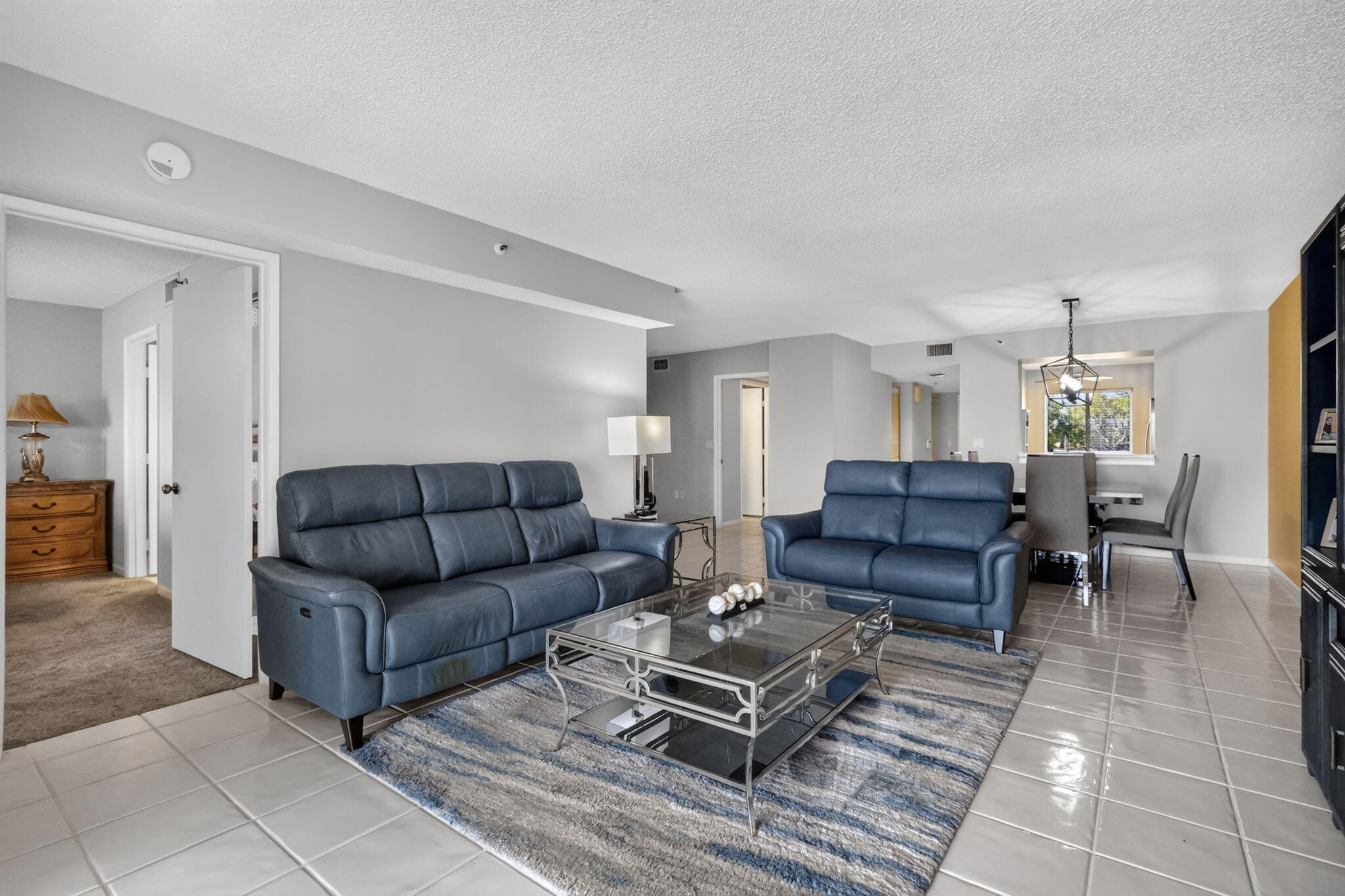 14096 HUNTINGTON POINTE Drive 305