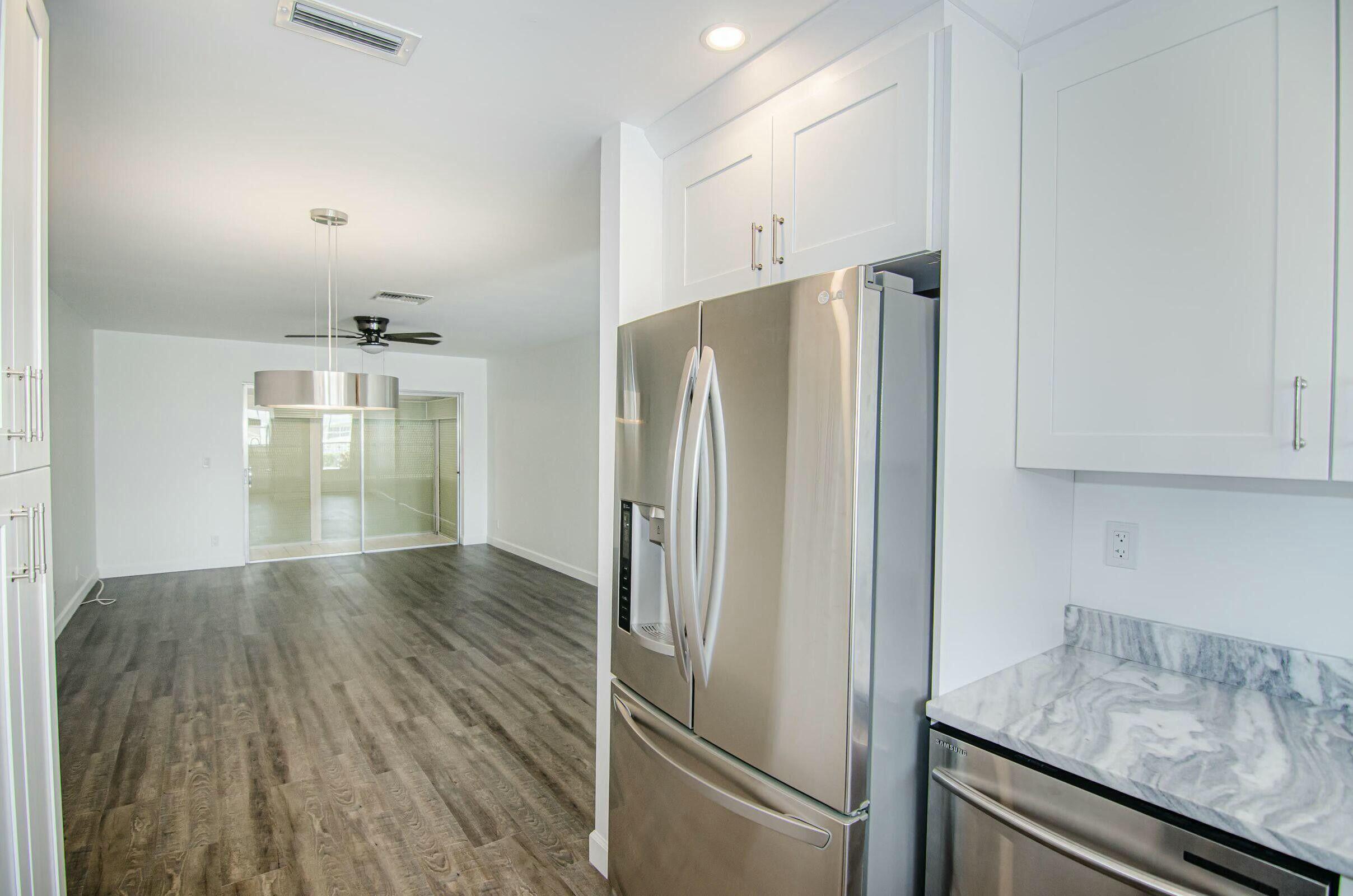 CRESTHAVEN VILLAS 30 CONDO - Residential Lease