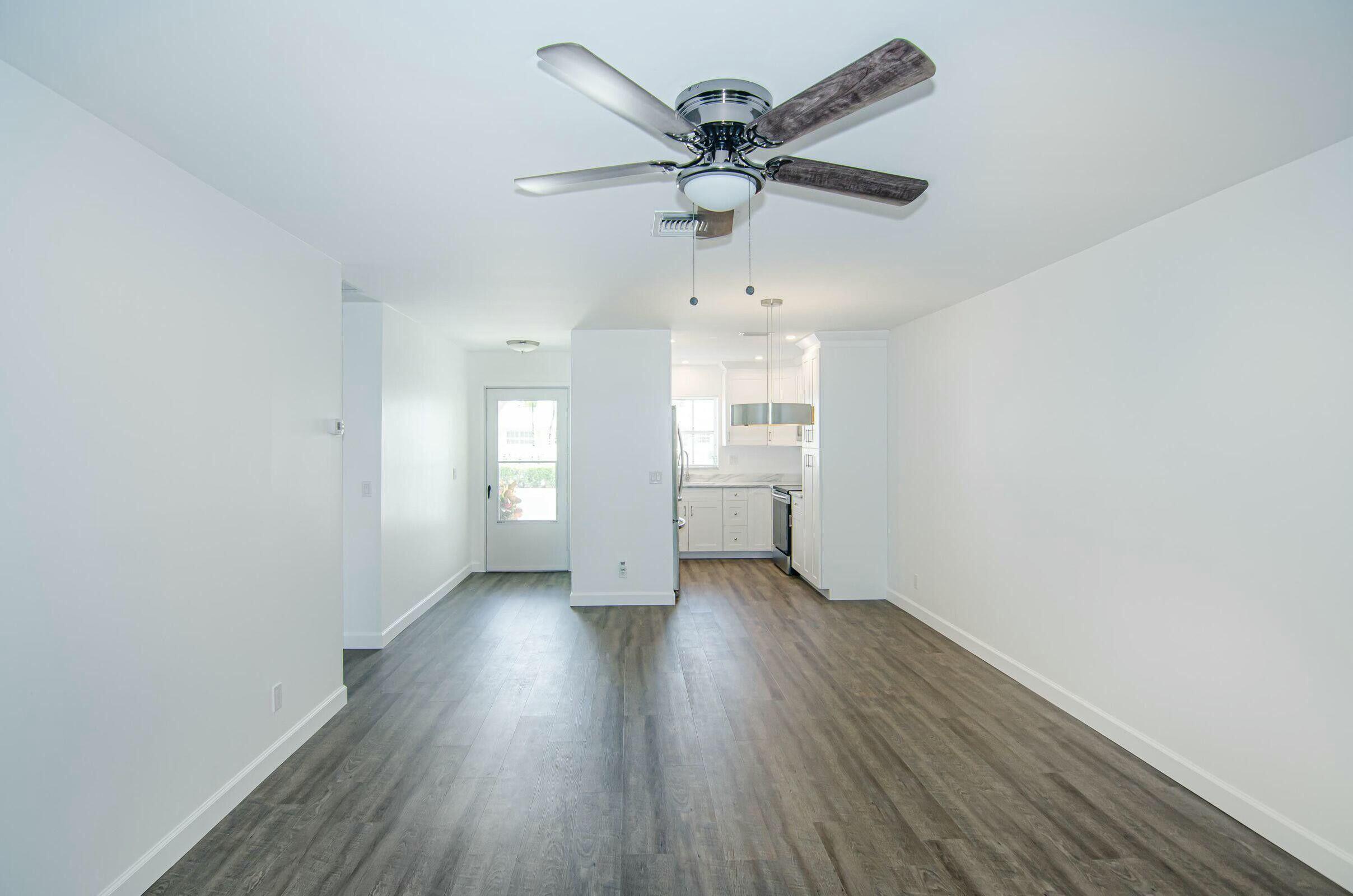 CRESTHAVEN VILLAS 30 CONDO - Residential Lease
