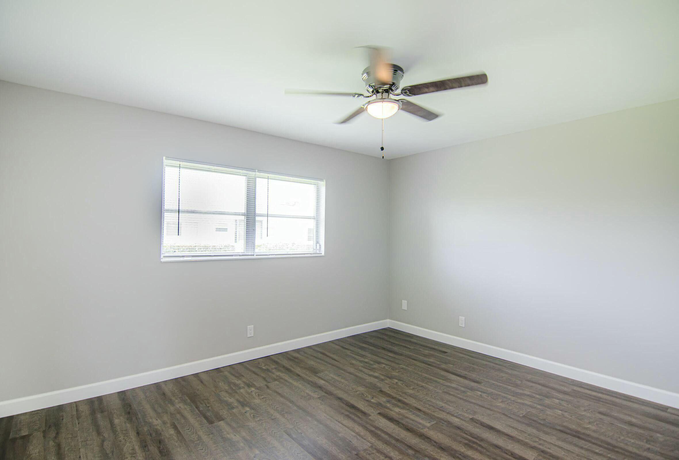 CRESTHAVEN VILLAS 30 CONDO - Residential Lease