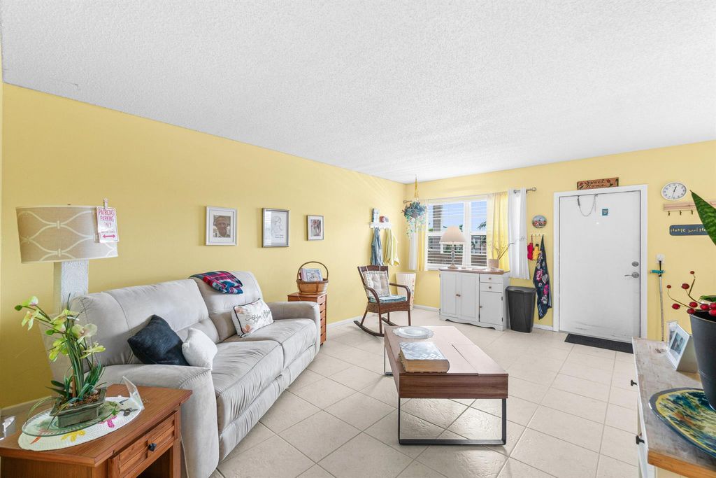 Photo of 4070 Guildford D #D, Boca Raton, FL 33434 (MLS # R11111316)