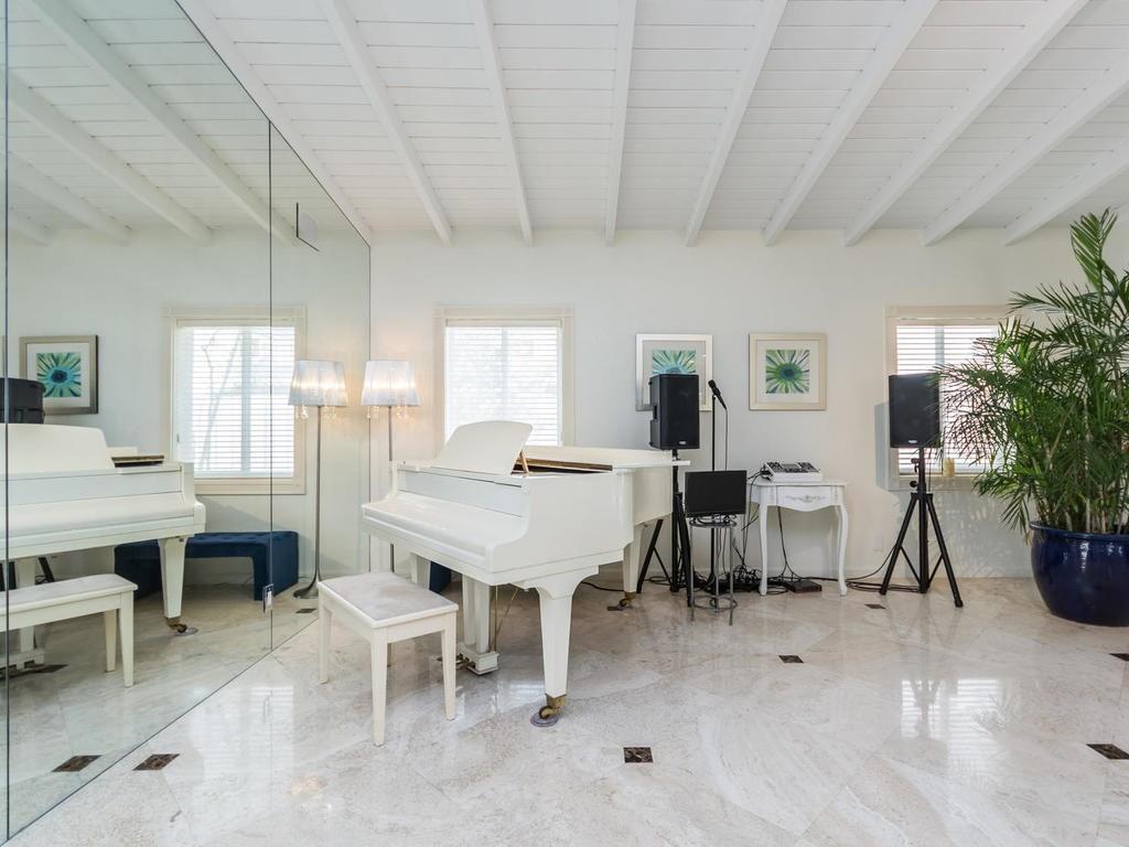 LAUDERDALE BEACH - Residential